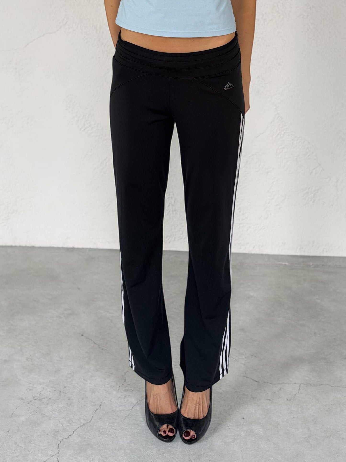 Adidas stripe side leggings front