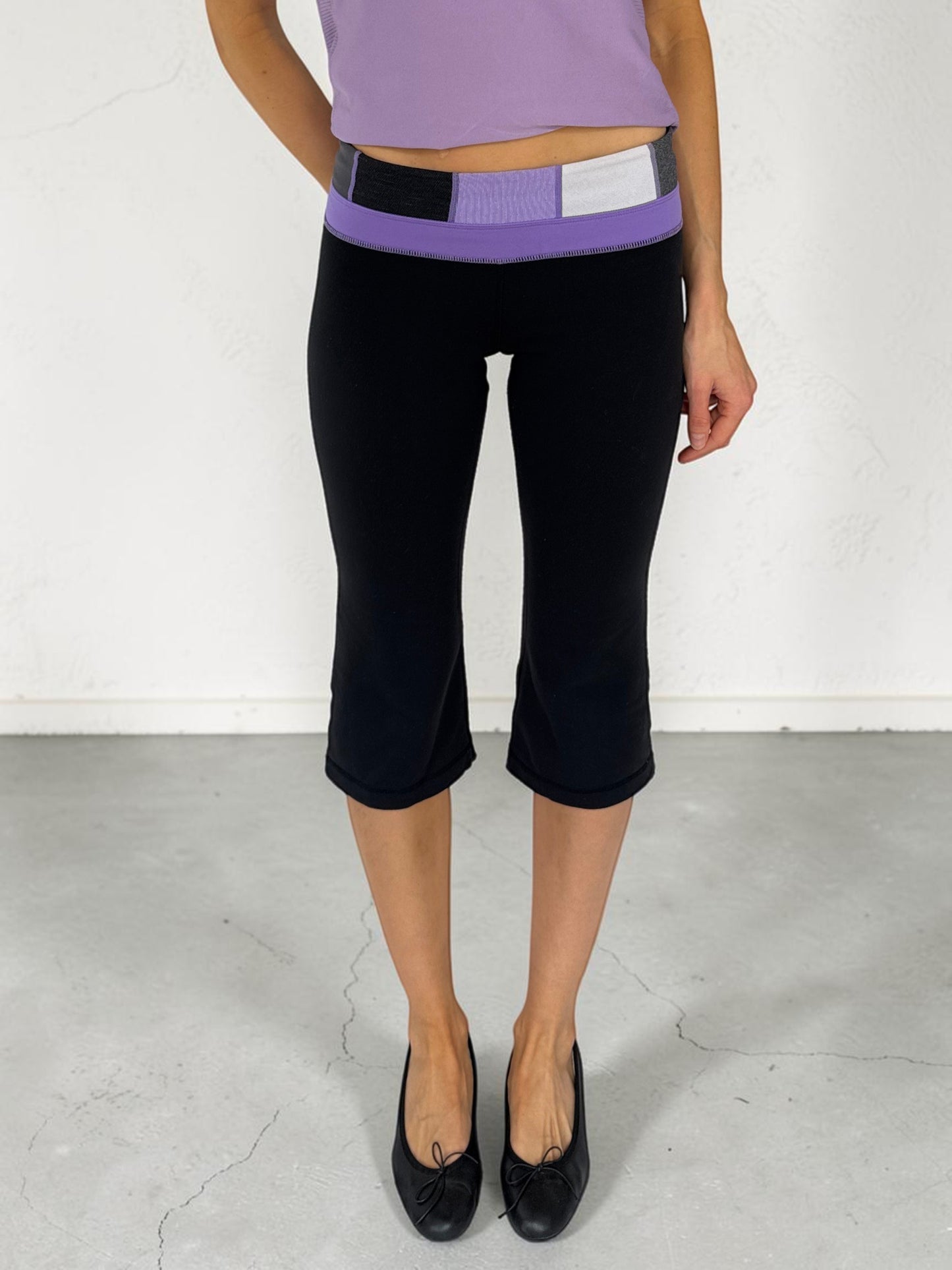Lululemon Lilac Waistband Reversible Capri