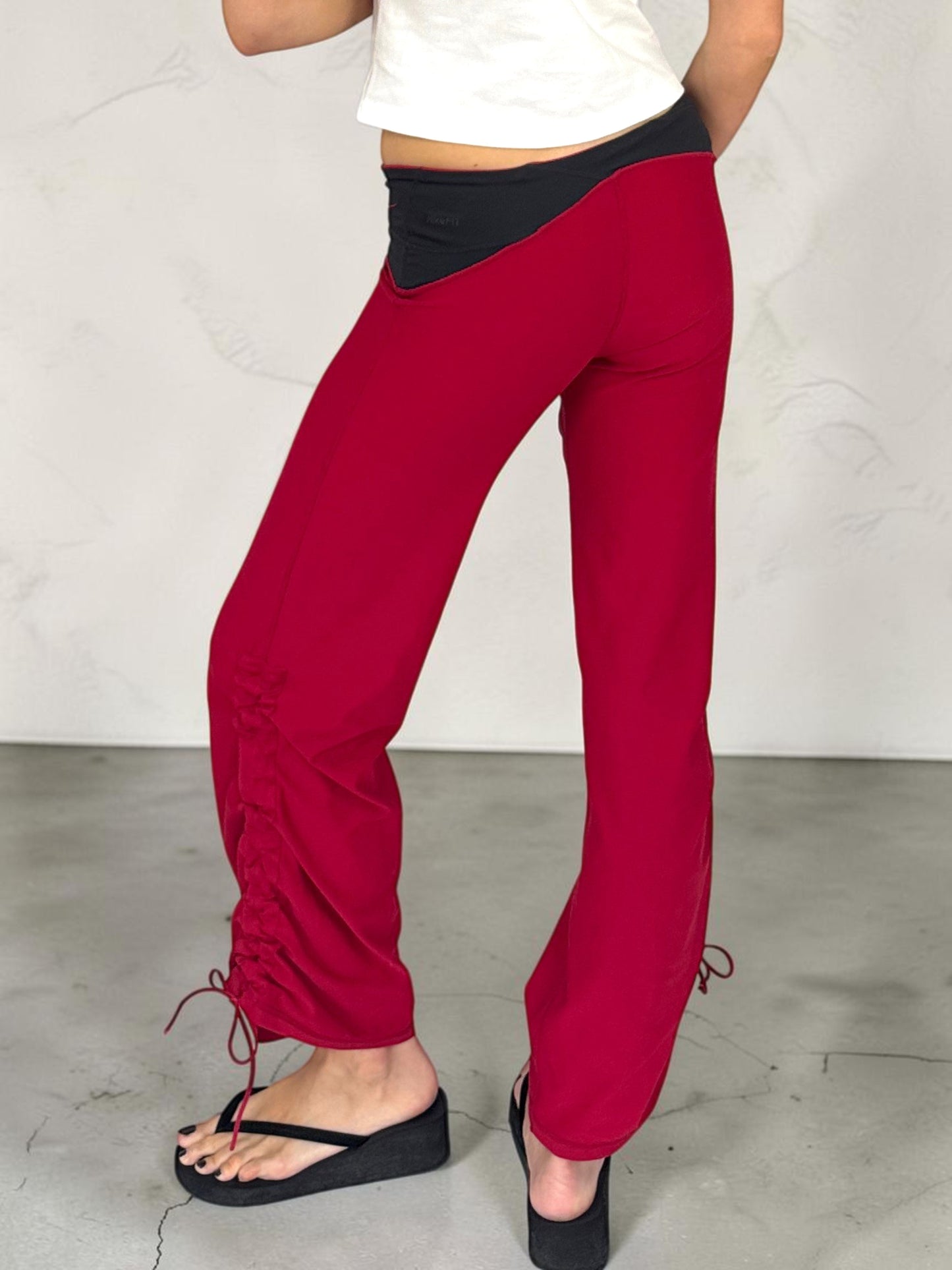 nike_reversible_pants_back