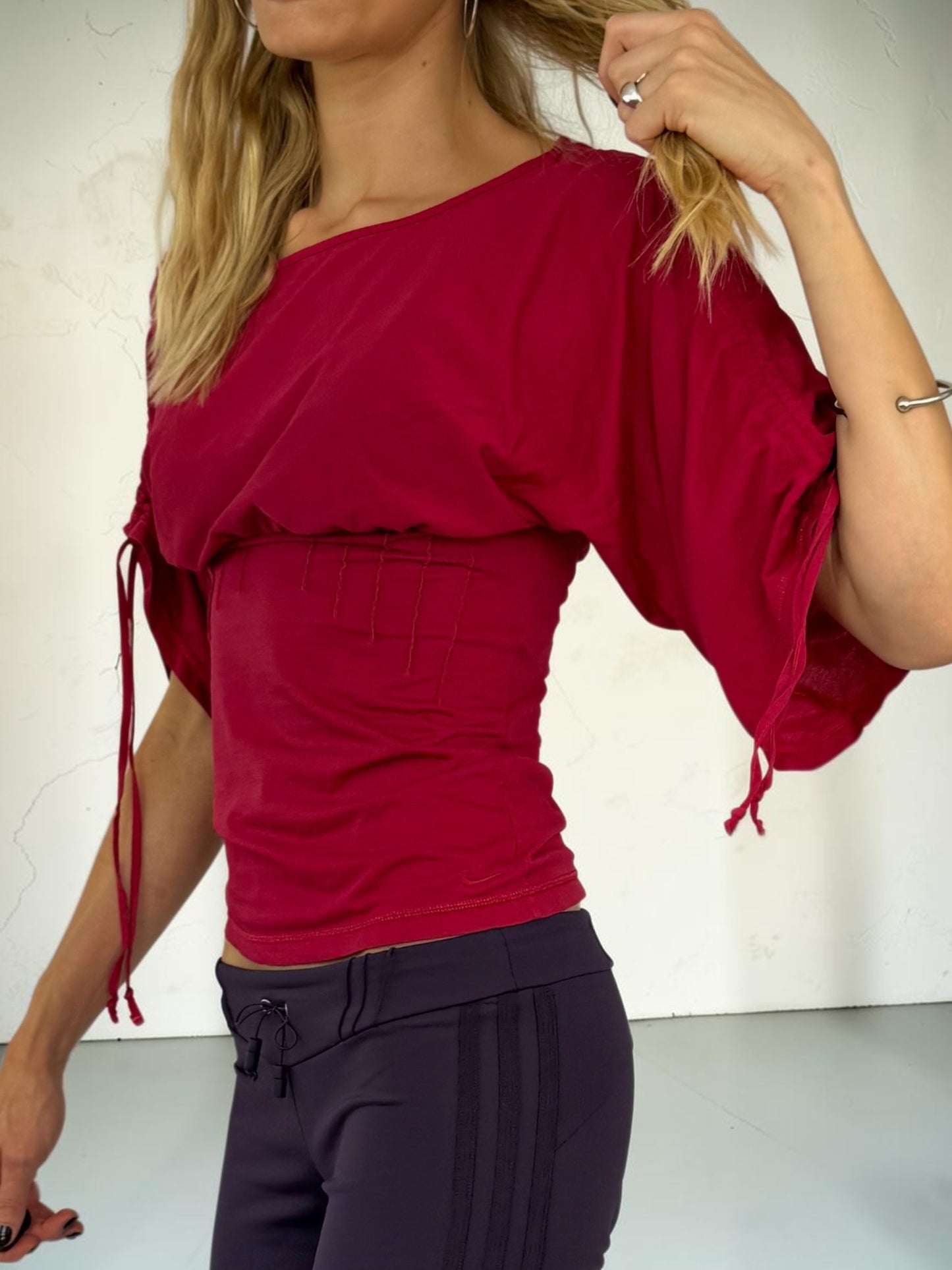 Nike 3/4 Scrunch Sleeves Top