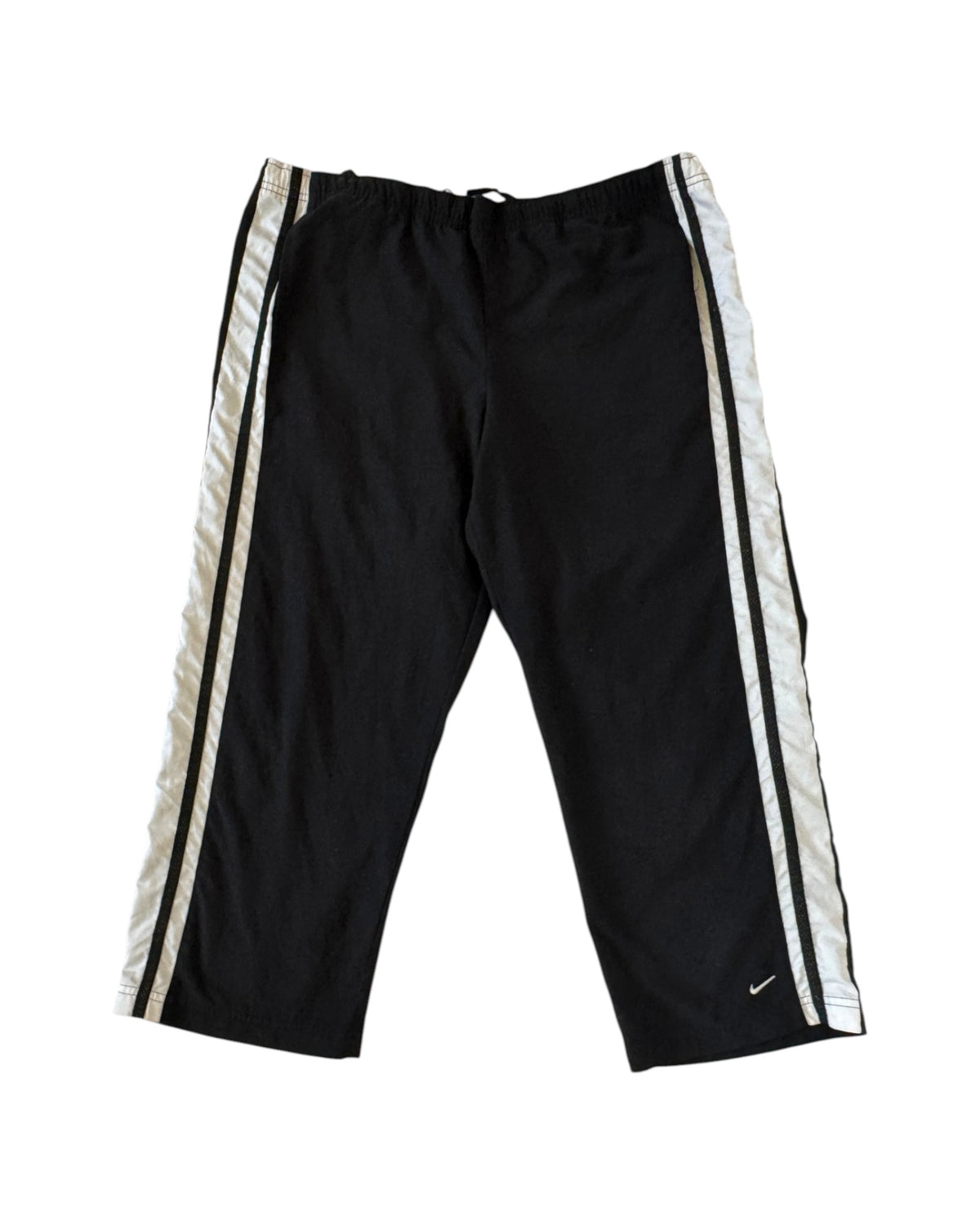 Nike Bermuda With White Stripes