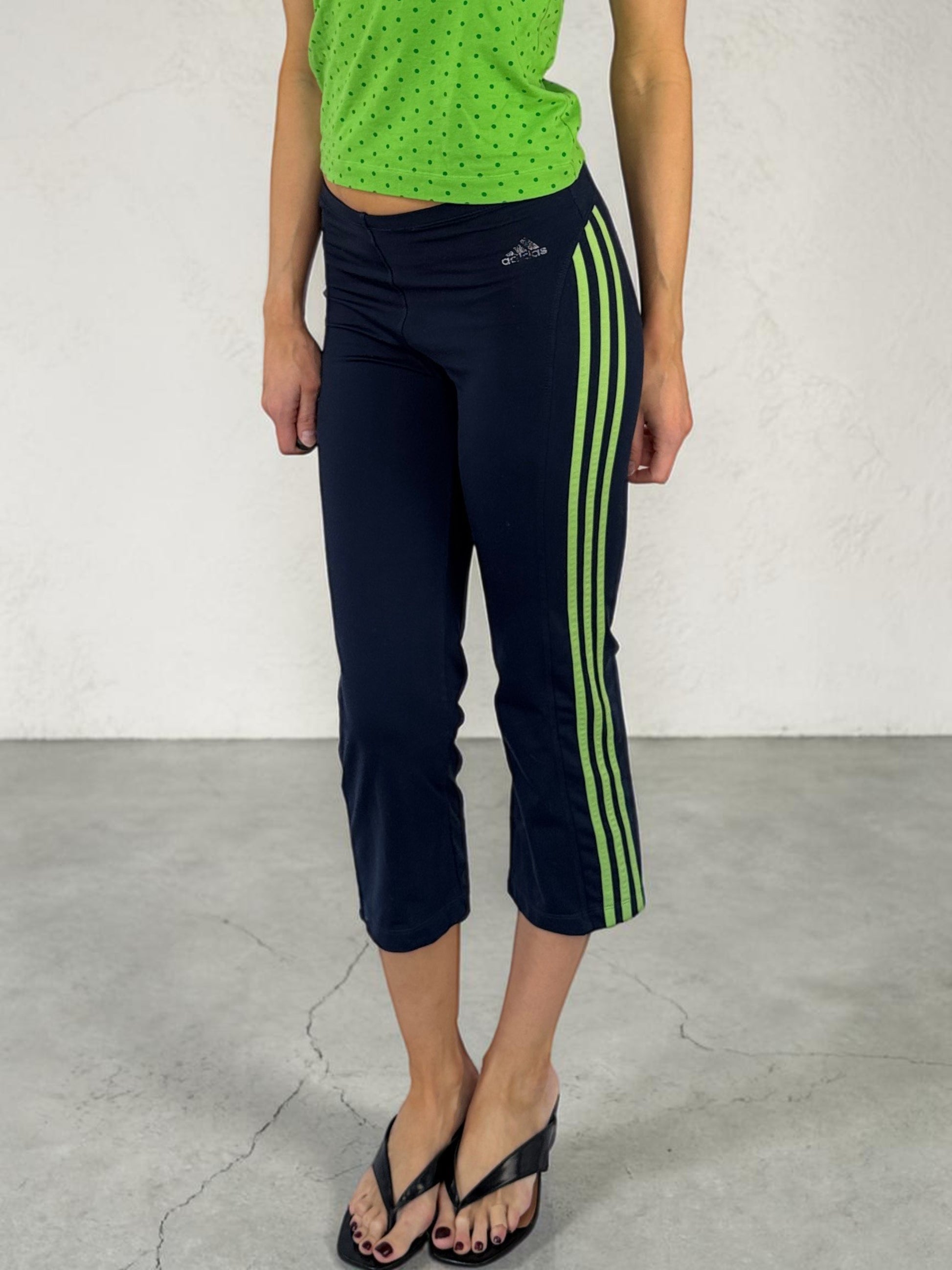 Adidas_green_strip_capri_side