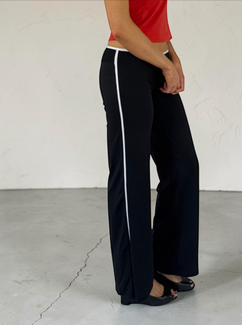 Nike Leggings With White Hem