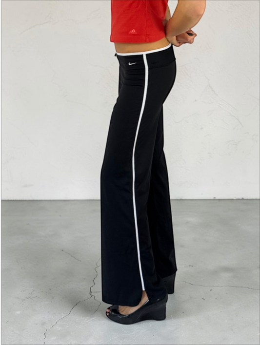 Nike Leggings With White Hem