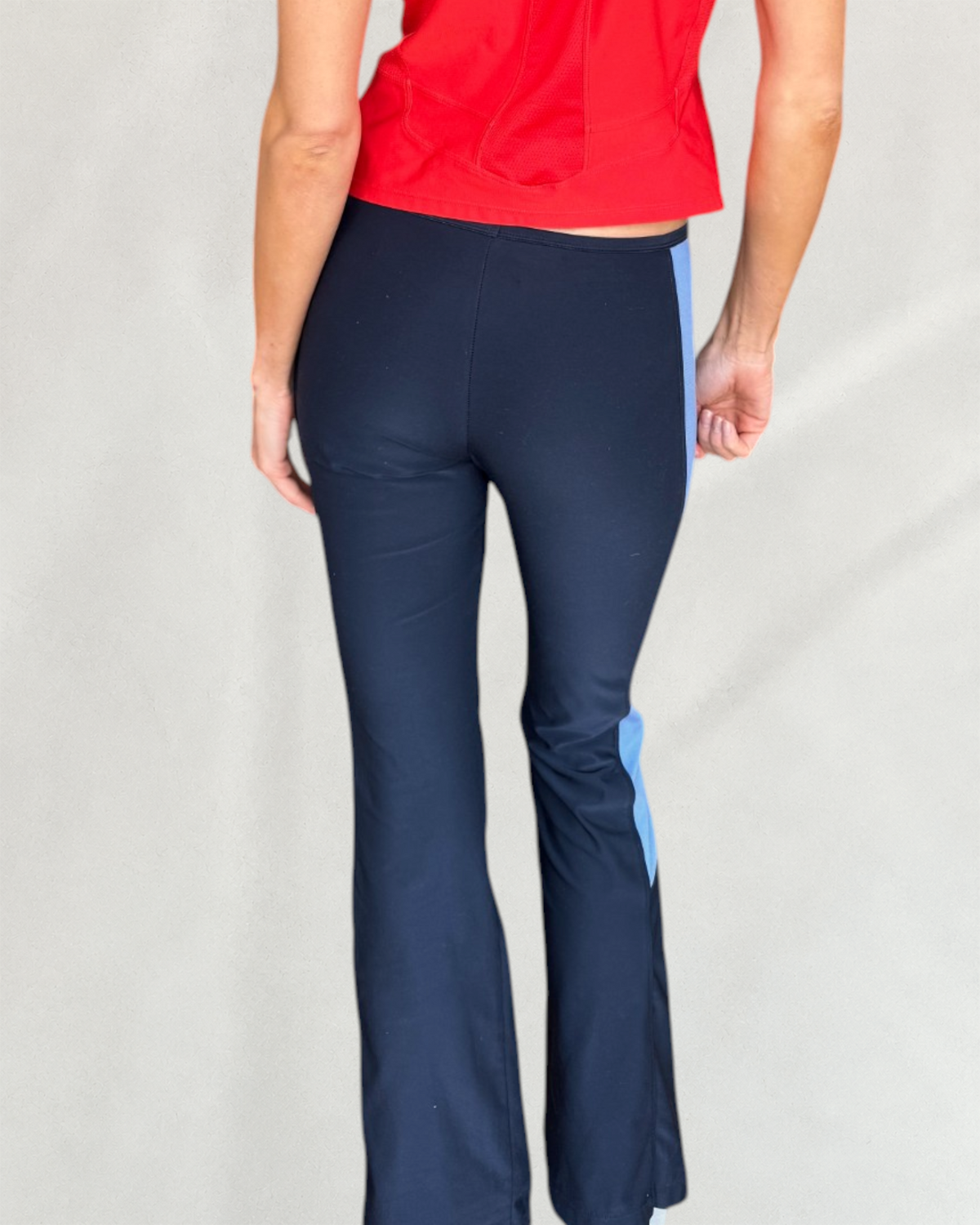 Nike Low-Waist Navy Leggings