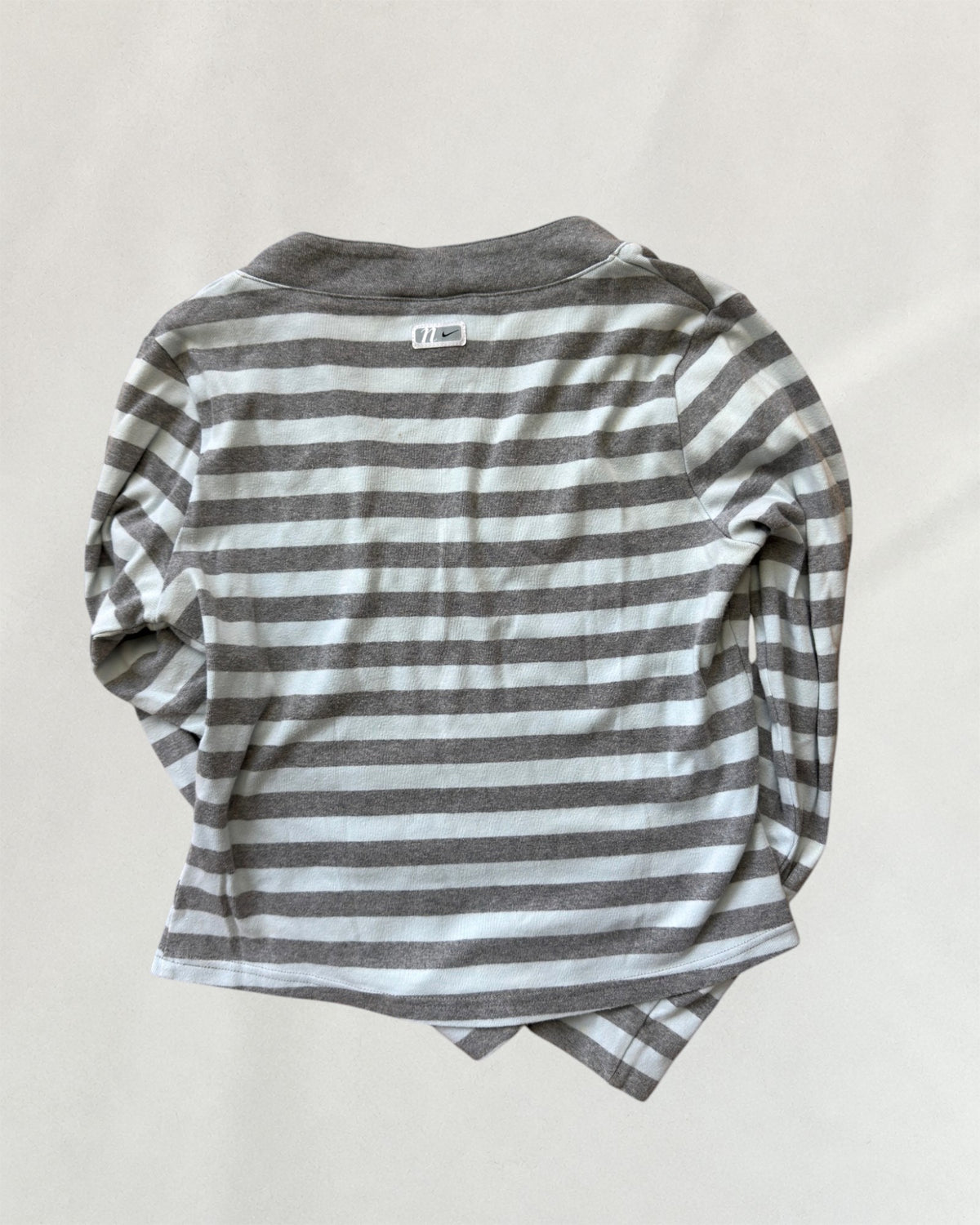 Striped Nike V-Neck Longsleeve