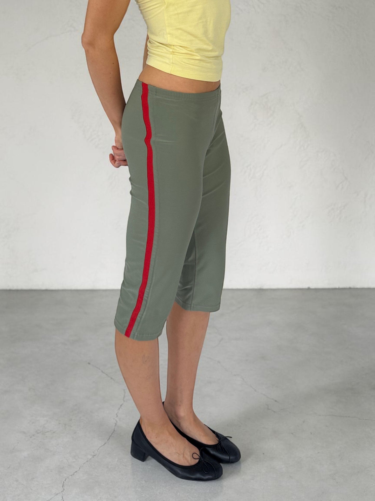 Nike capri side