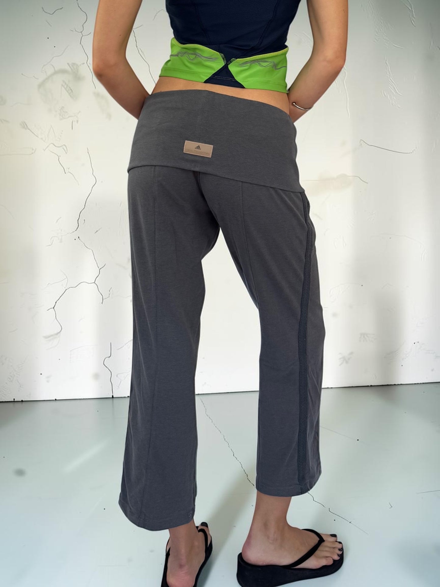 adidas_stella_loose_capri_back