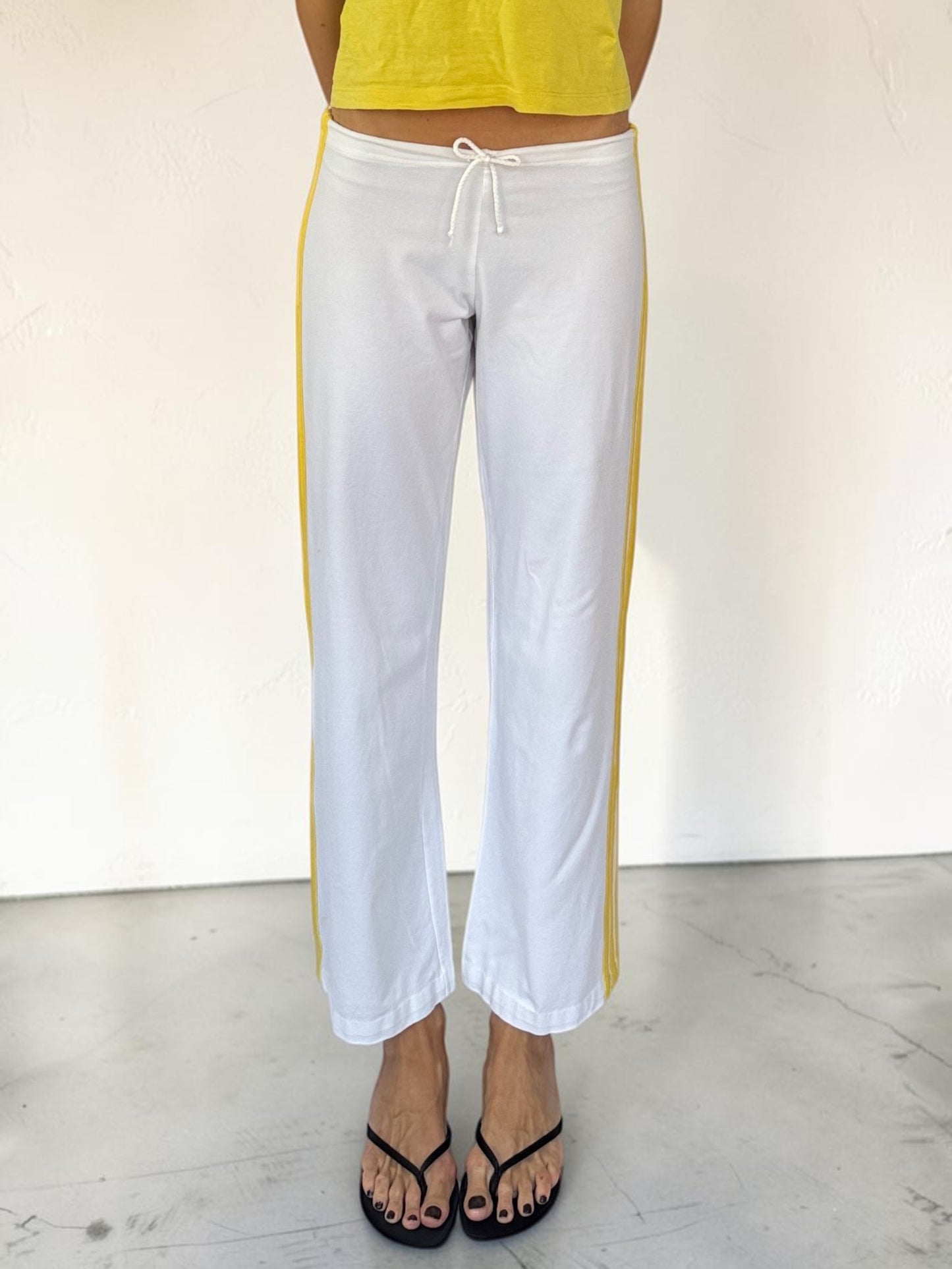 adidas_white_cotton_yellow_strip_front