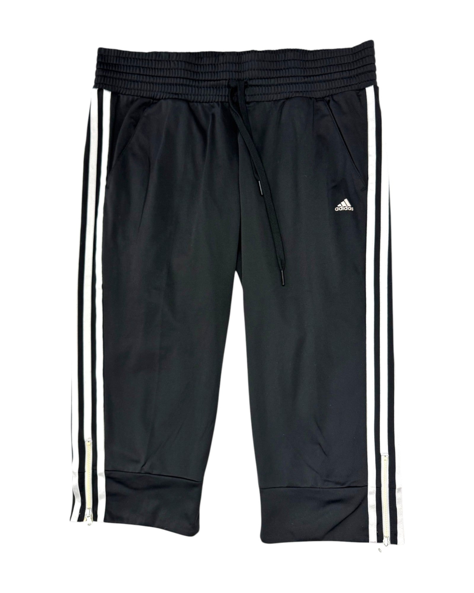 adidasblackwhitebermudaflatfront