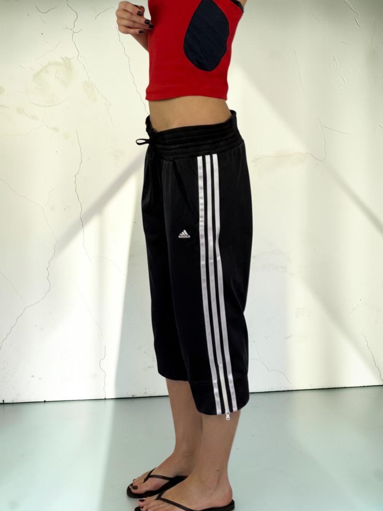 adidasblackwhitebermudaside
