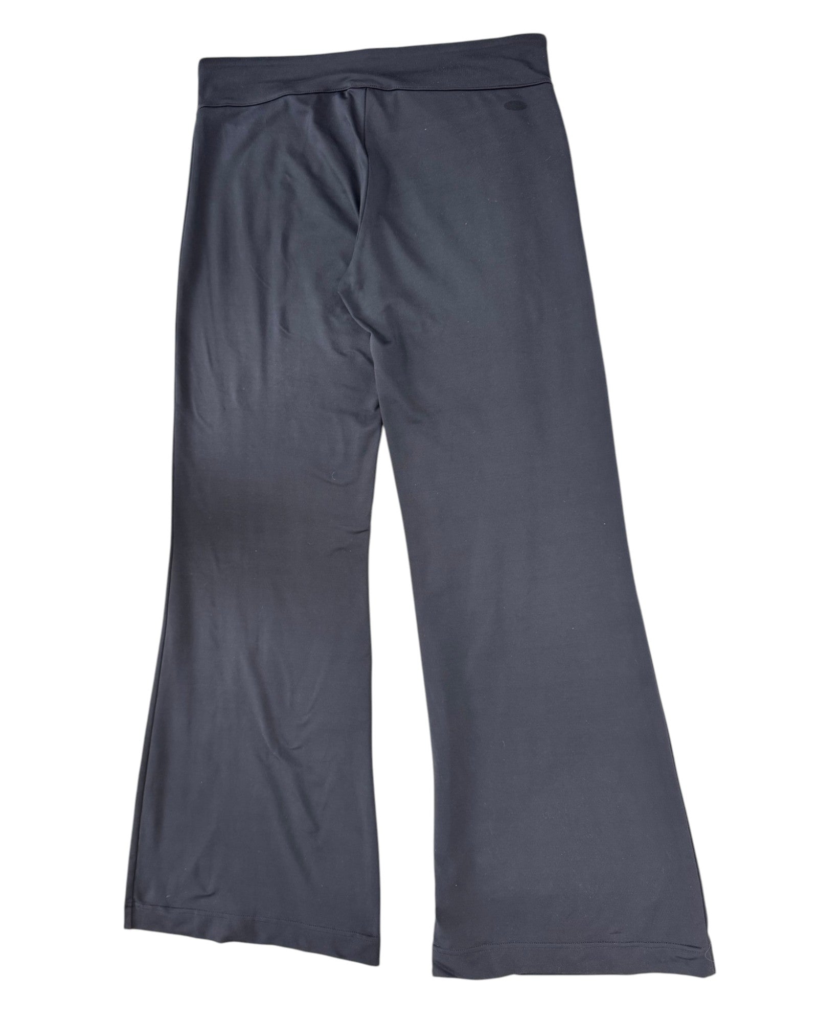 adidasfrontstripegreyflatback