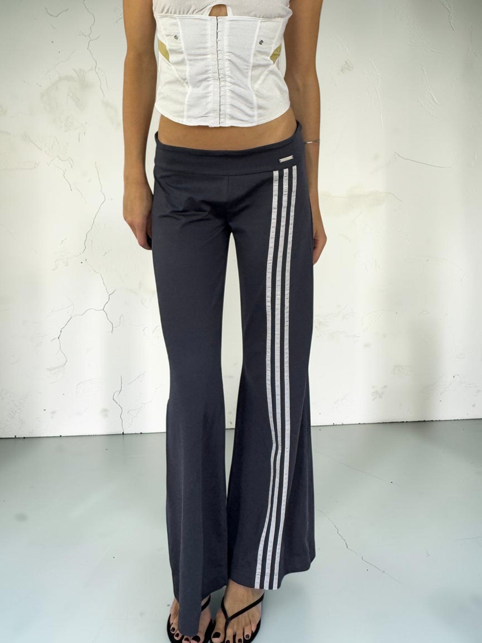 adidasfrontstripegreyfront