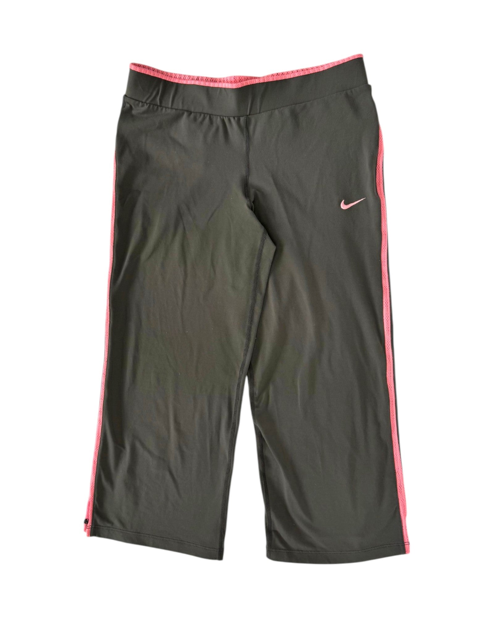 nike_grey_pink_capri_flatfront