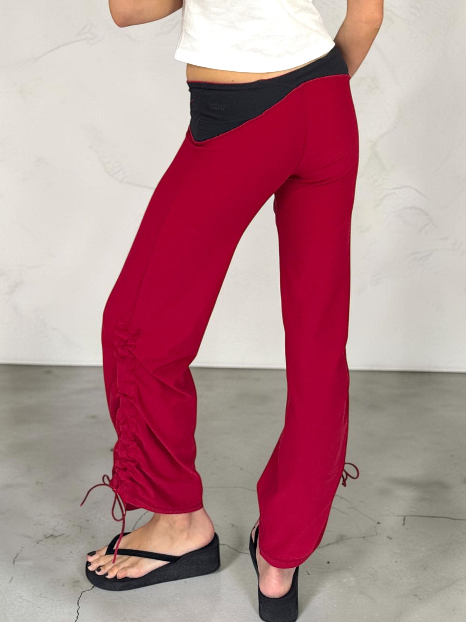 nike_reversible_pants_back