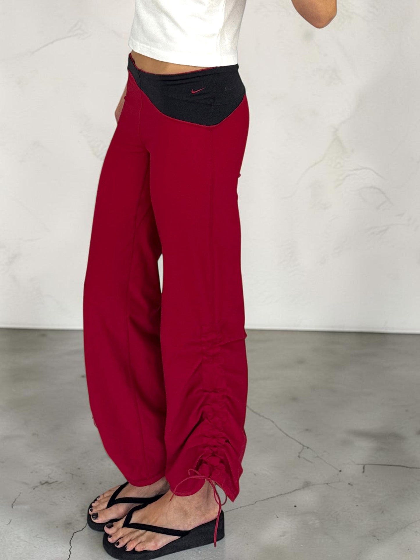 nike_reversible_pants_side