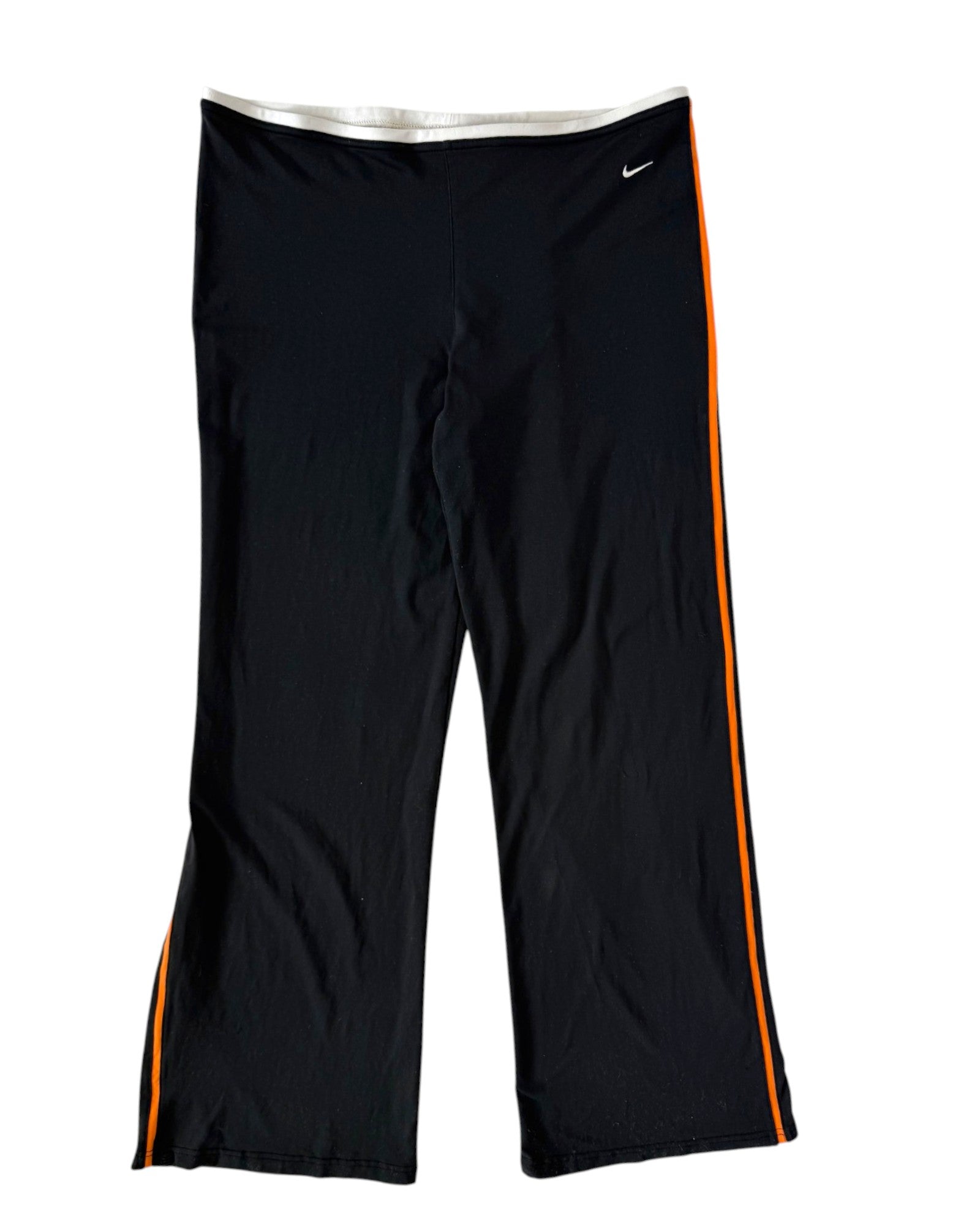 nikewhitehemleggingsfltfront